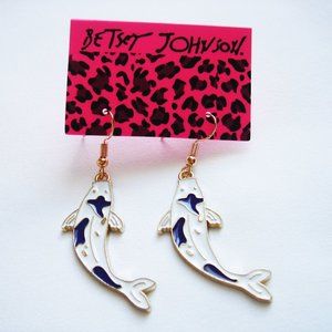 NWT BETSEY JOHNSON FISH EARRINGS